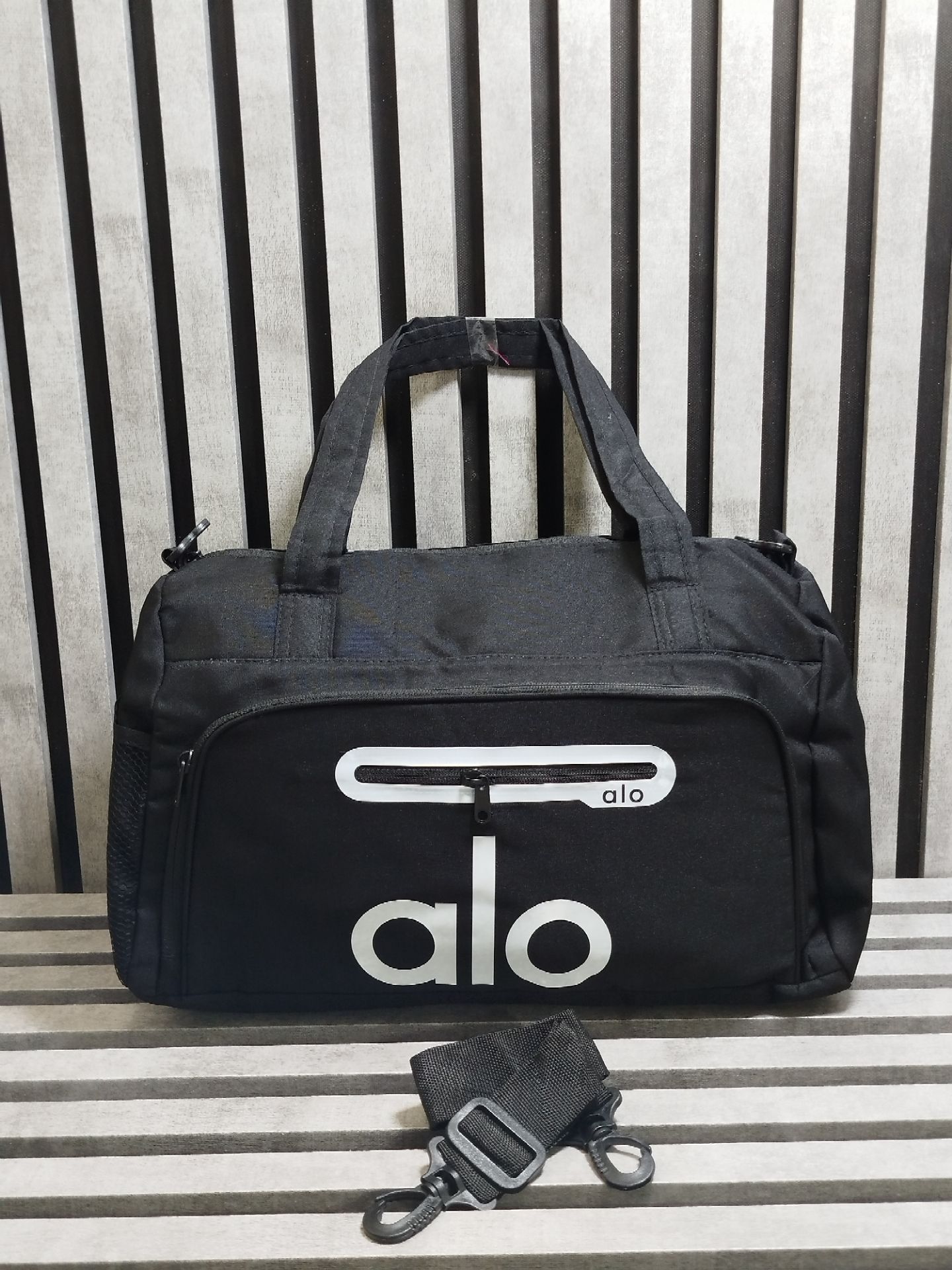 ساک ورزشی و مسافرتی alo کد Az0011