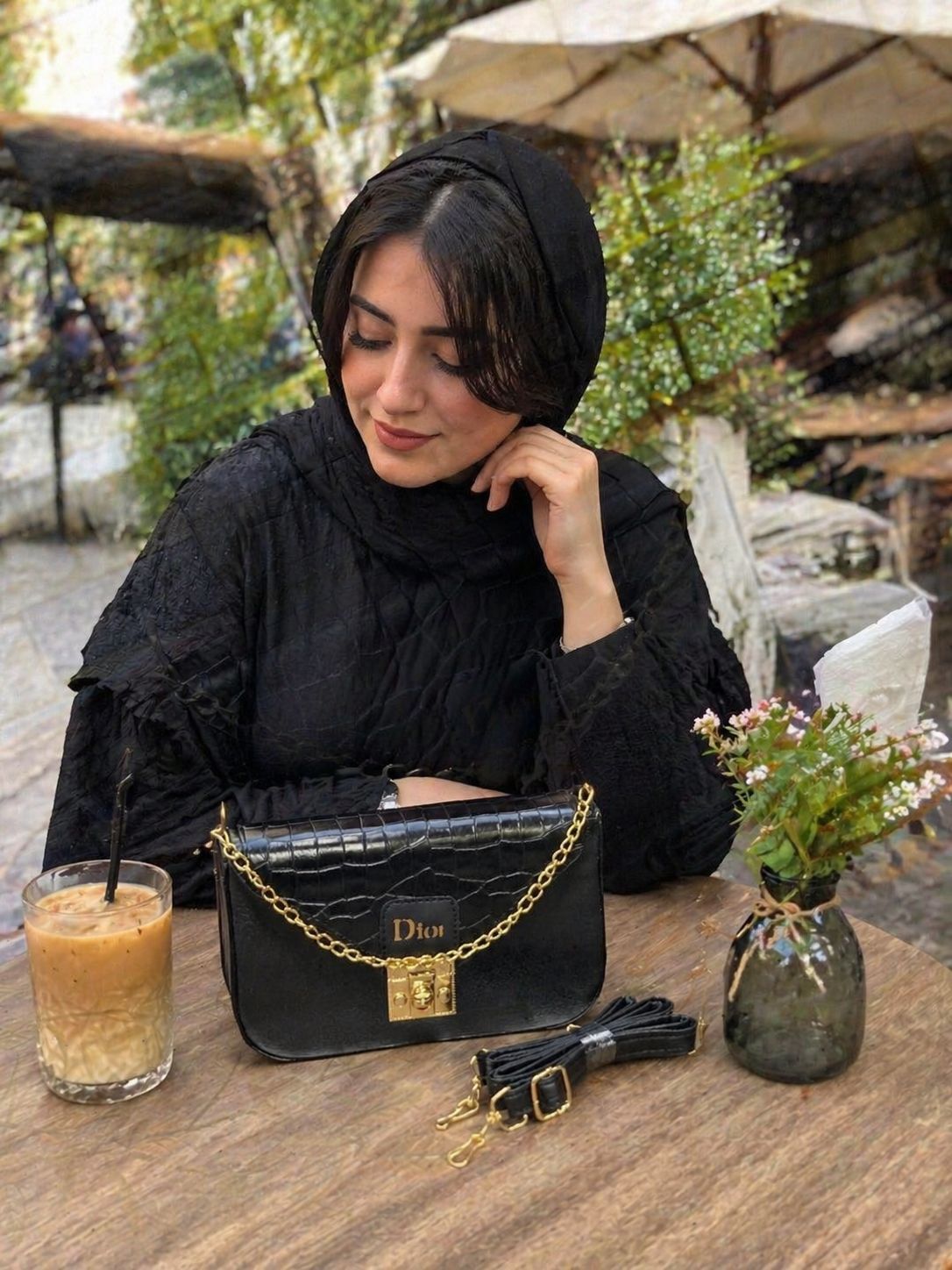 کیف زنانه دیور جلو زنجیردار کد AZ0021