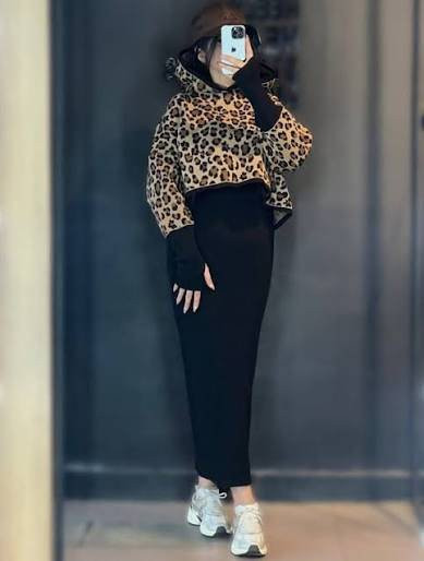 سویشرت زنانه پلنگی کلاه دار با سارافون خوشفرم و جذاب کد:: N 23508